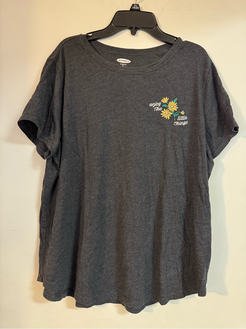 Old Navy Charcoal Gray Tee with Yellow Daisy Embroidered Graphic